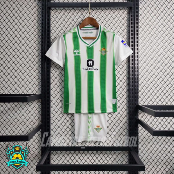 Camiseta y pantalón niños Real Betis Balompié 2023/2024 Local